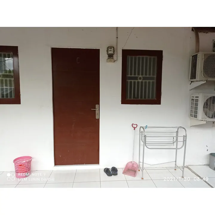 Foto Kamar C (Deluxe Room)  Kost Surabaya